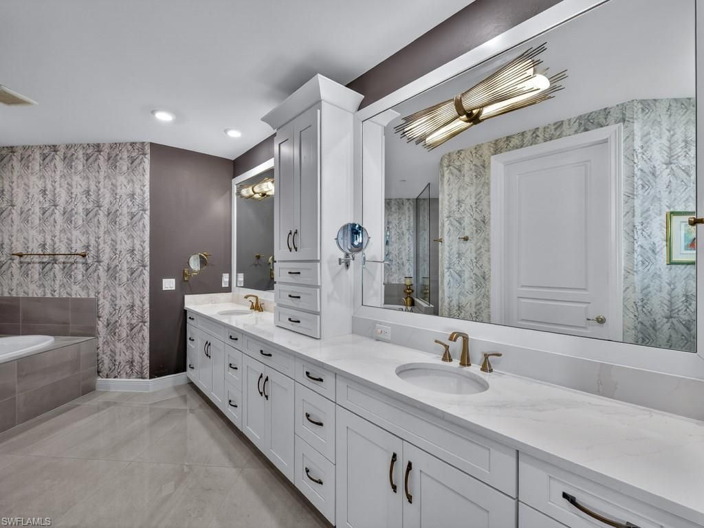 16371 Viansa Way, Unit 201, Naples, FL 34110 Photo