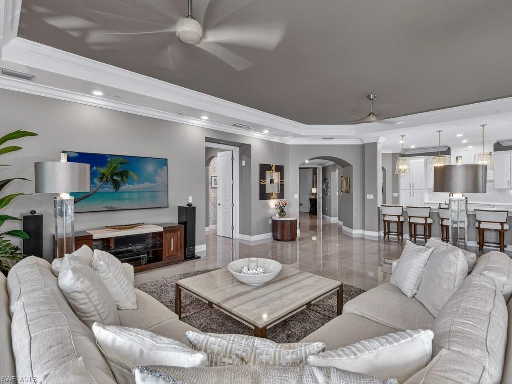 16371 Viansa Way, Unit 201, Naples, FL 34110 Photo