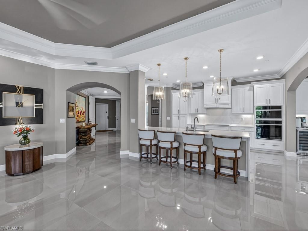 16371 Viansa Way, Unit 201, Naples, FL 34110 Photo