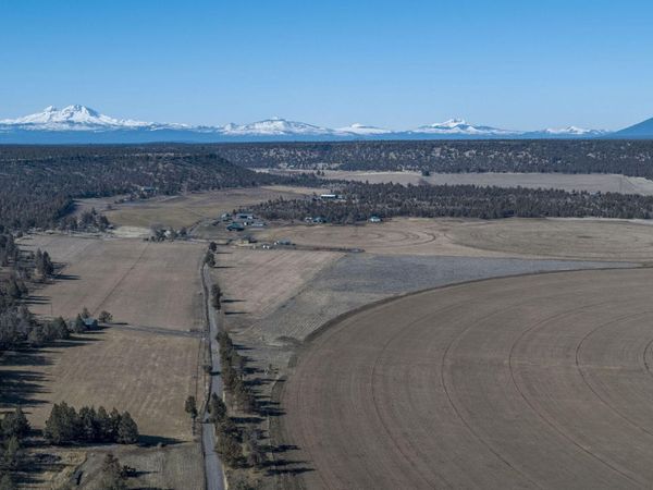 McKenzie Canyon Road, Terrebonne, OR 97760