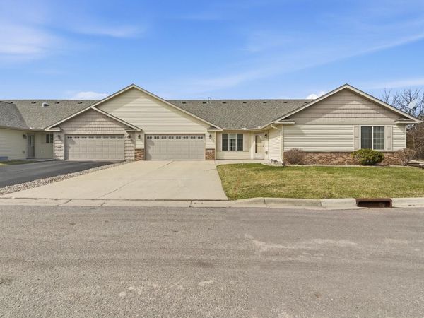 120 Palmer Path, Mankato, MN 56001