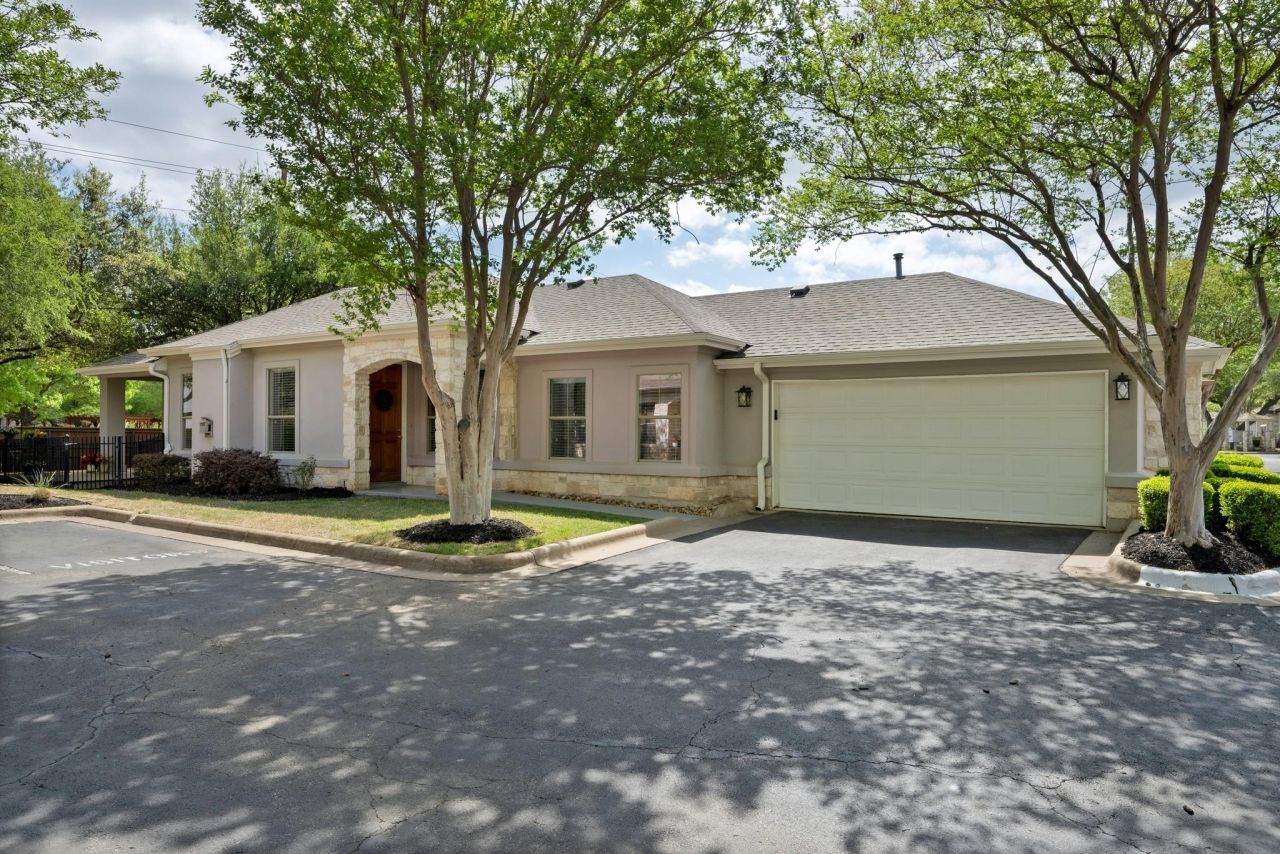 11558 Spicewood Pkwy, Unit 15, Austin, TX 78750 Main Photo