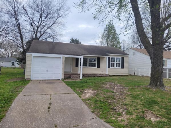 1114 M Street NW, Miami, OK 74354