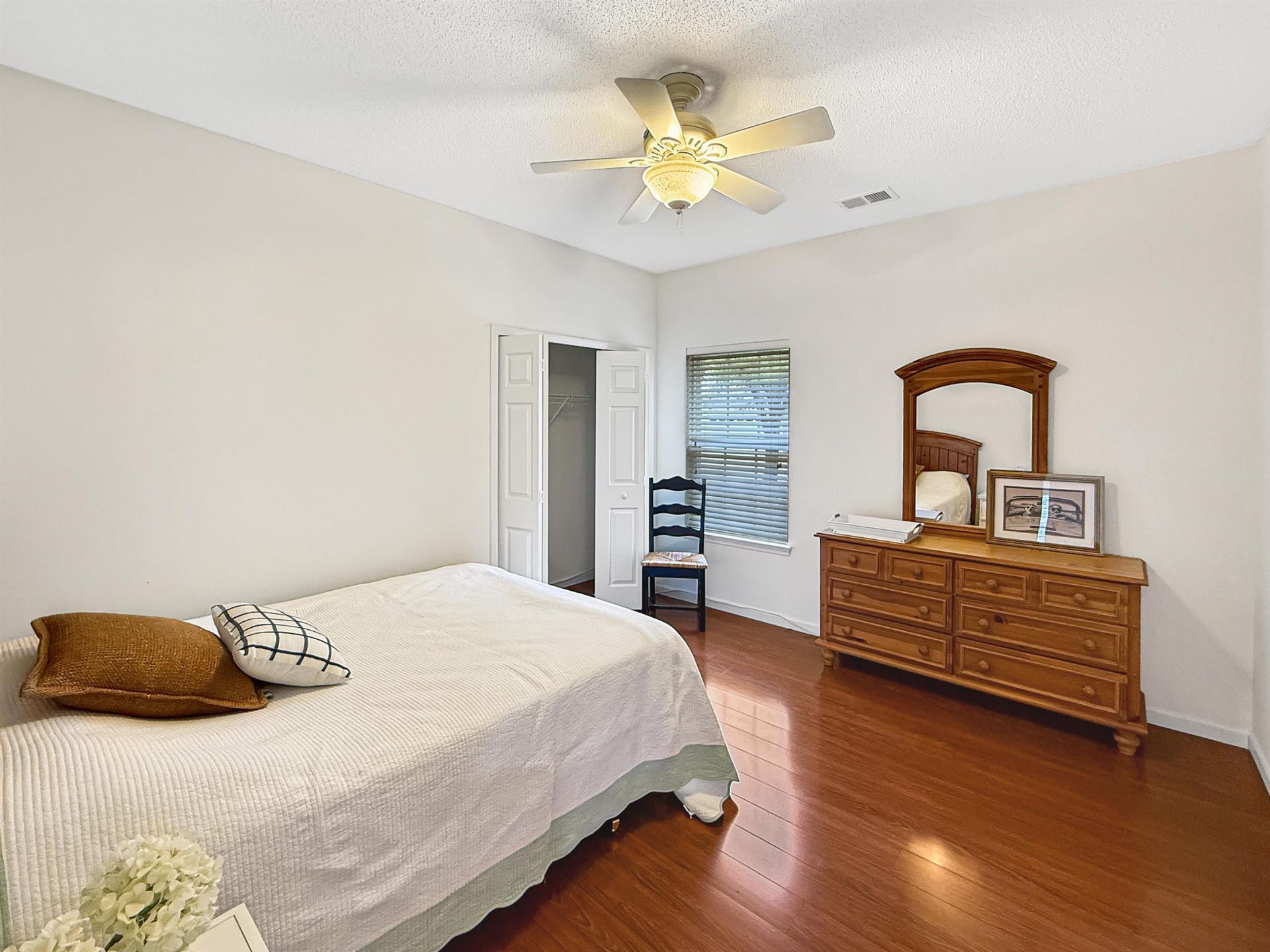 184-2 Red Rose Blvd. Photo 11