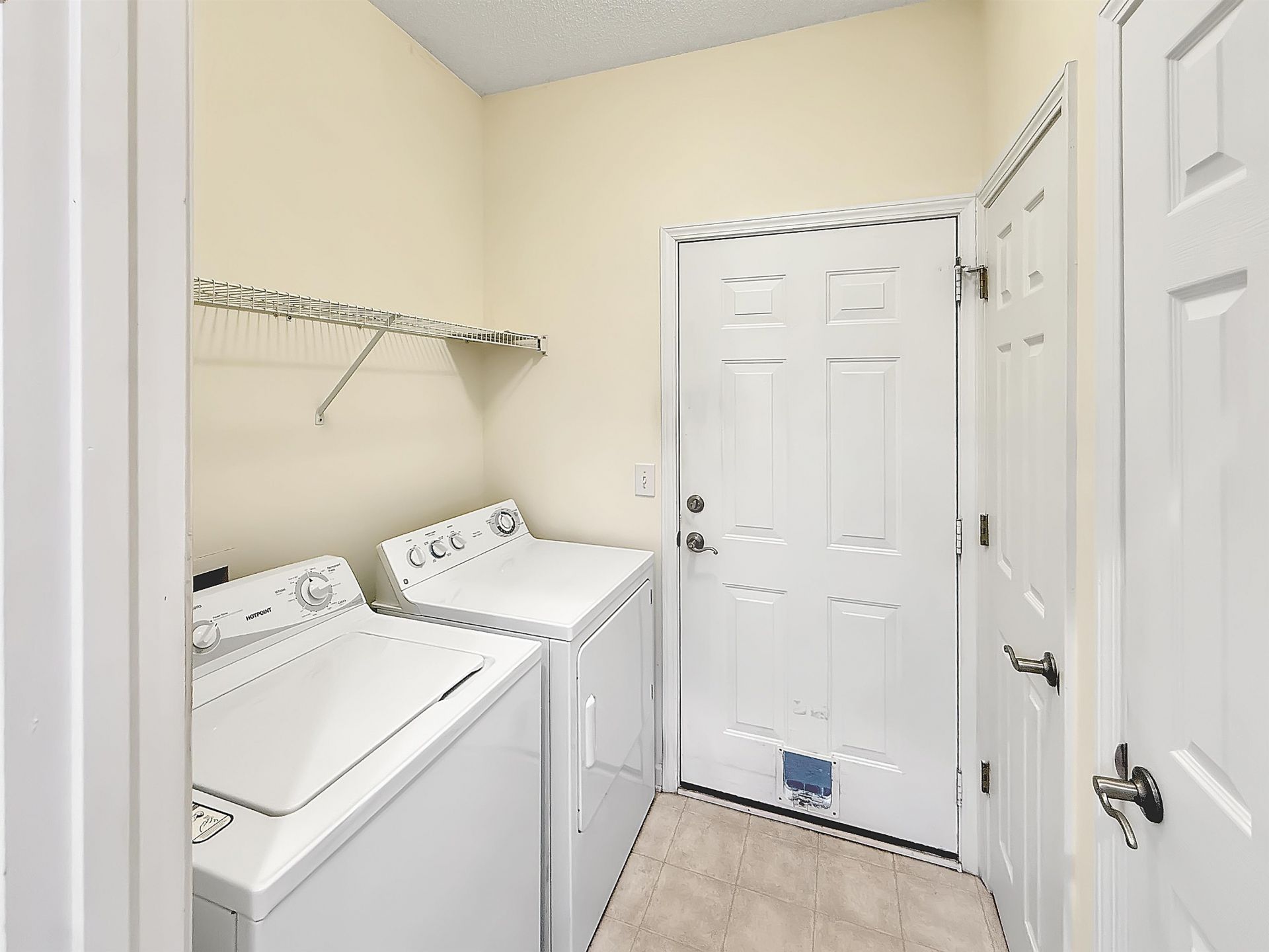 184-2 Red Rose Blvd. Photo 20