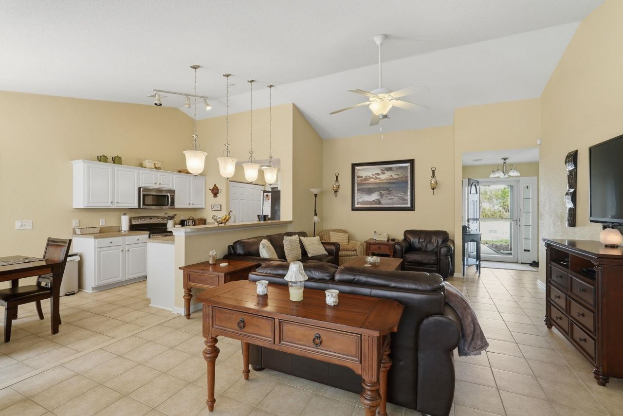 505 Crystalaire Rd. Photo 20