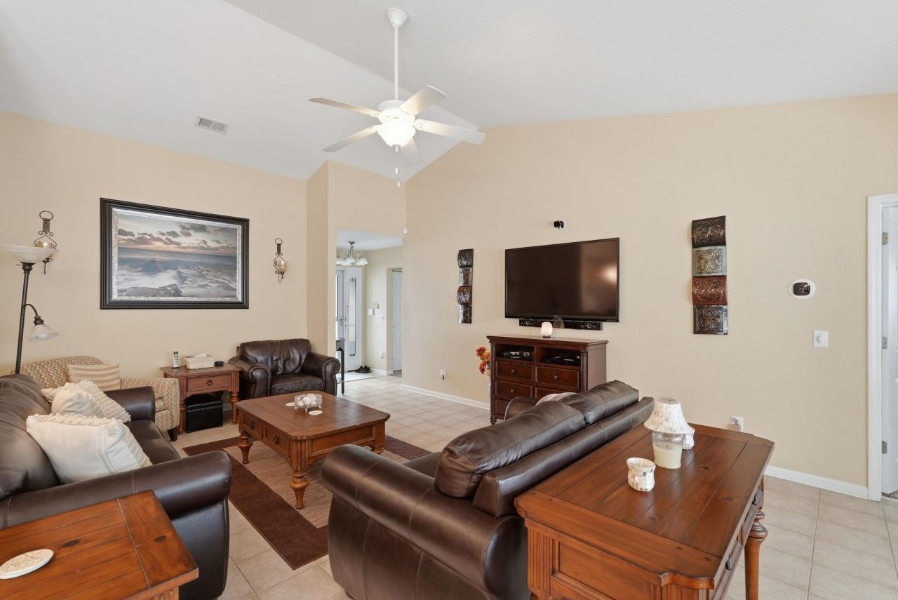 505 Crystalaire Rd. Photo 21