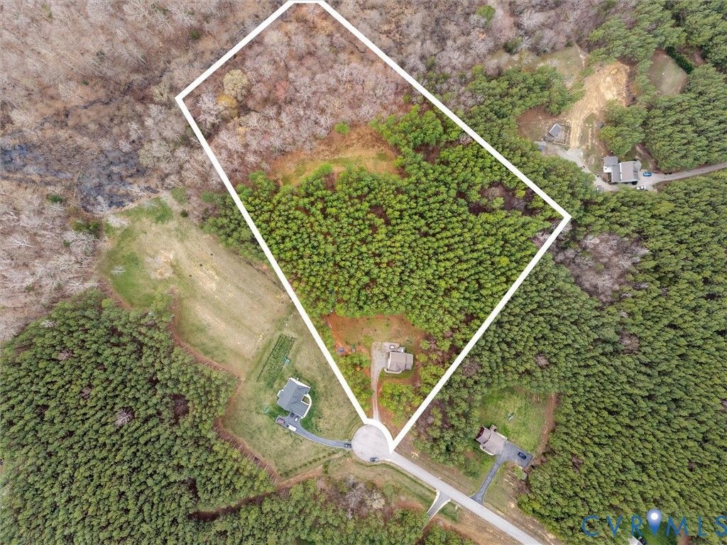 2018 Walnut Tree Place Powhatan, VA 23139