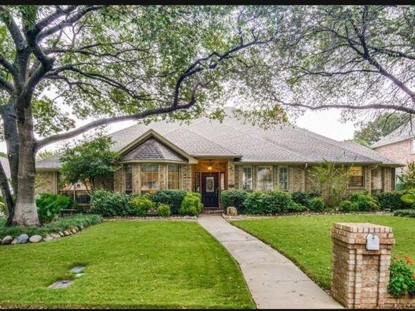 5017 River Bluff Drive, Fort Worth, TX 76132