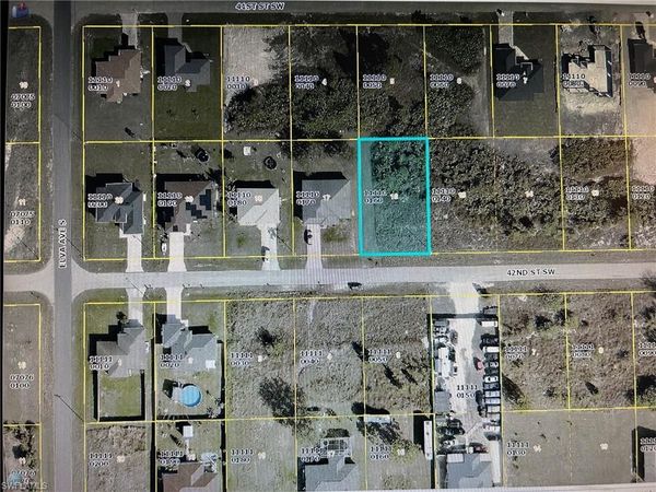 2610 42nd ST SW, LEHIGH ACRES, FL 33976