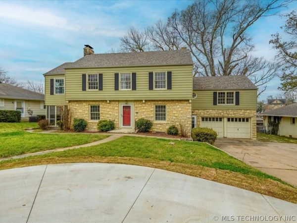 1417 Hillcrest Drive , Bartlesville, OK 74003