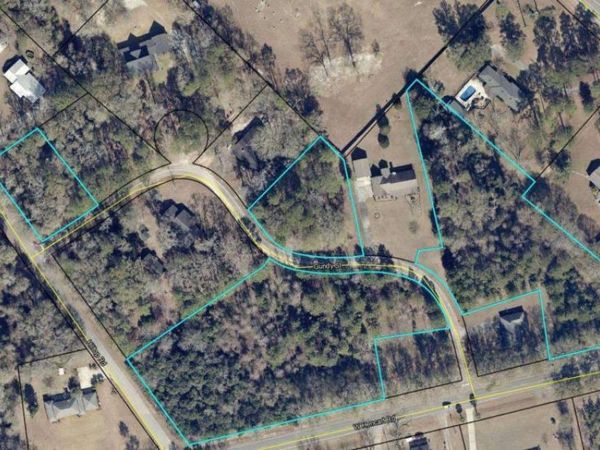 002 Gundy Street, Glennville, GA 30427