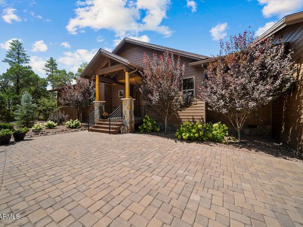 200 N Sorrel Court, Show Low, AZ 85901