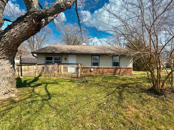 1902 Edgemont Way, Anderson, IN 46011