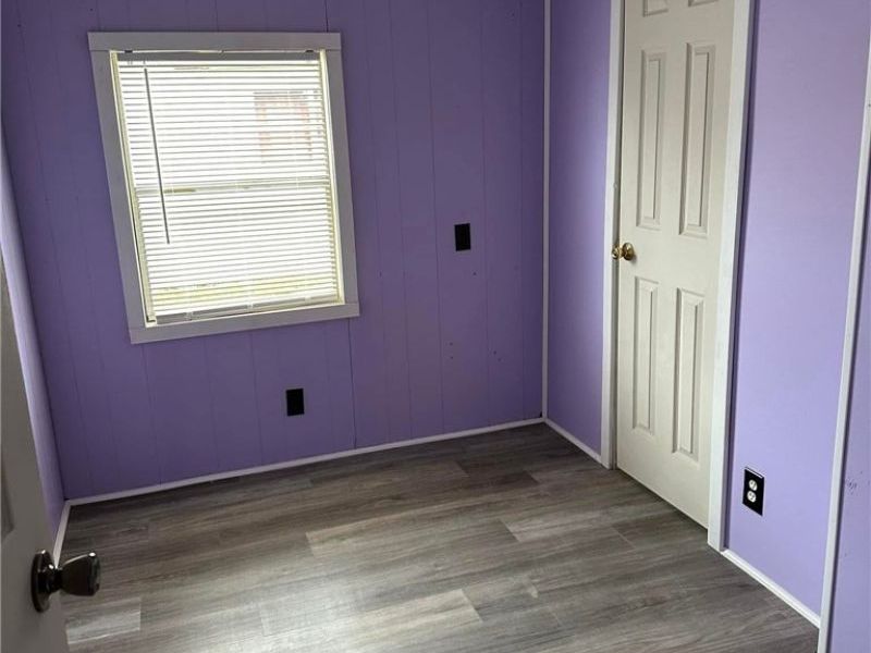 308 Bedford Avenue, Cambridge, OH 43725 Photo 11