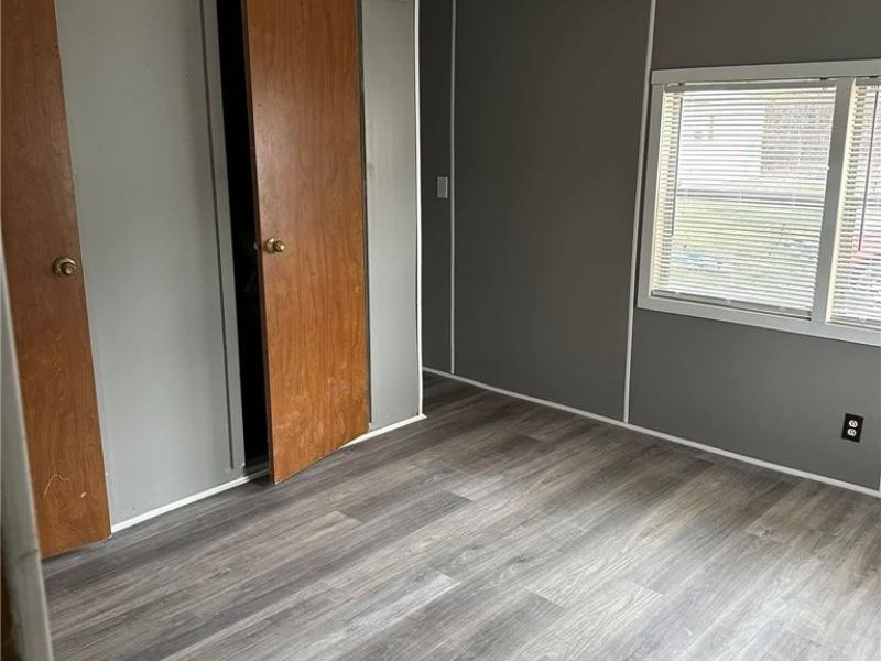 308 Bedford Avenue, Cambridge, OH 43725 Photo 13