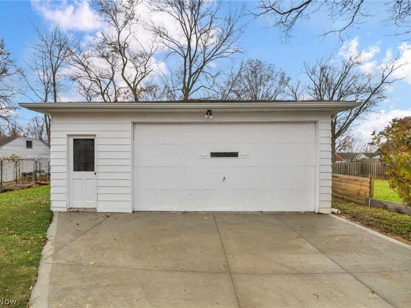 6104 Turney Road, Garfield Heights, OH 44125 Photo 32