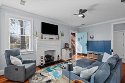 914 Sims Avenue  photo 4