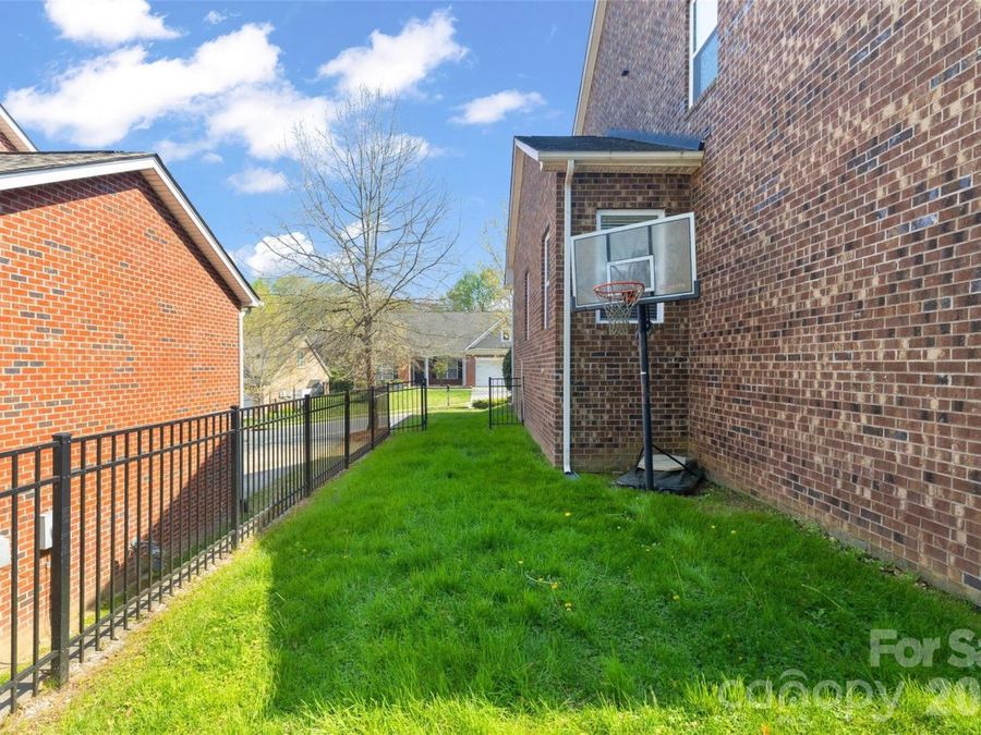 Property Image 43