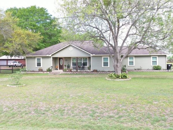 164 Russell Road , Victoria, TX 77904