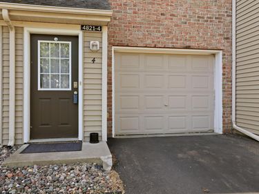 4821 Elm Drive N, Unit 4, Hugo, MN 55038