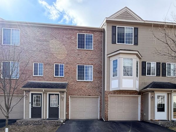 4821 Elm Drive N, Unit 4, Hugo, MN 55038