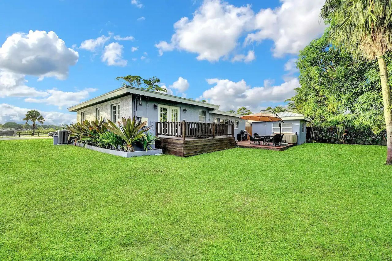 5574 Lake Osborne Drive, Lake Worth, FL 33461 Photo