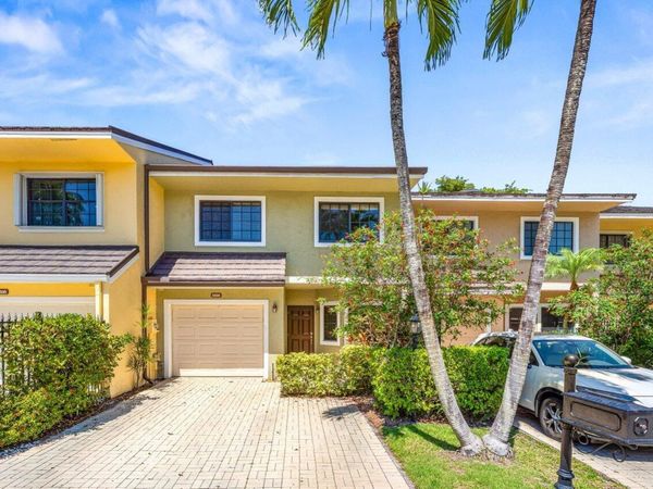 5698 Santiago Circle, Boca Raton, FL 33433