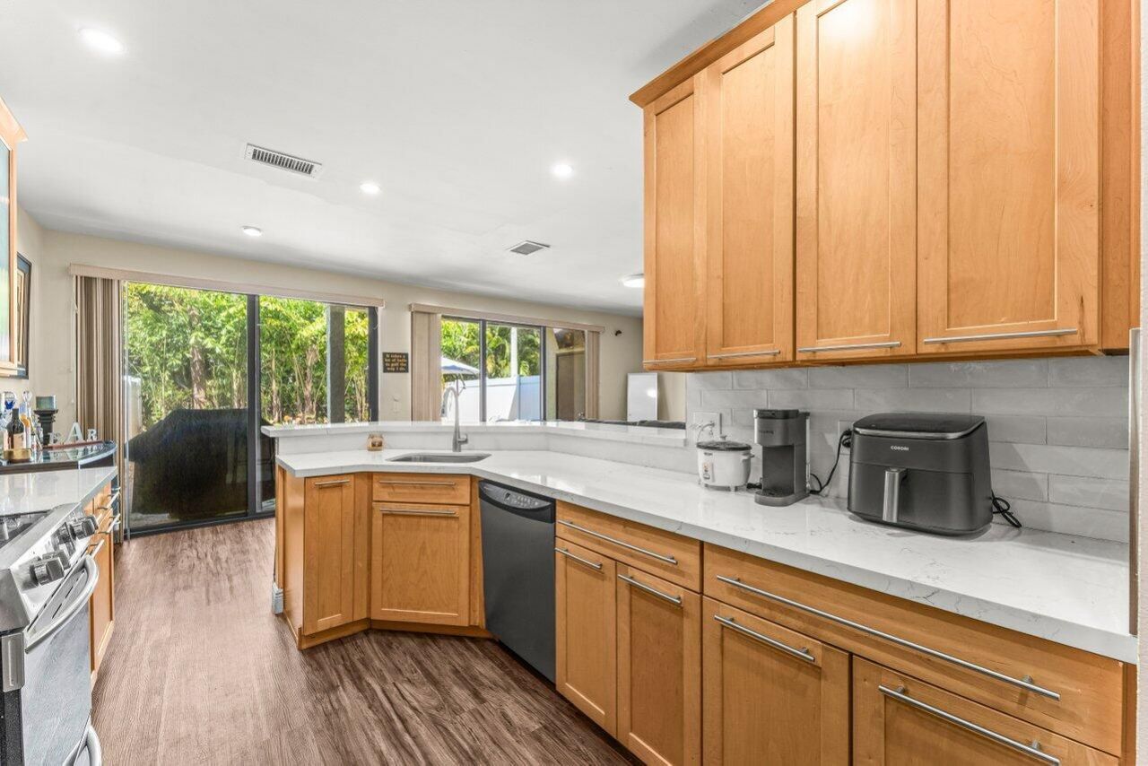 5698 Santiago Circle, Boca Raton, FL 33433 Photo