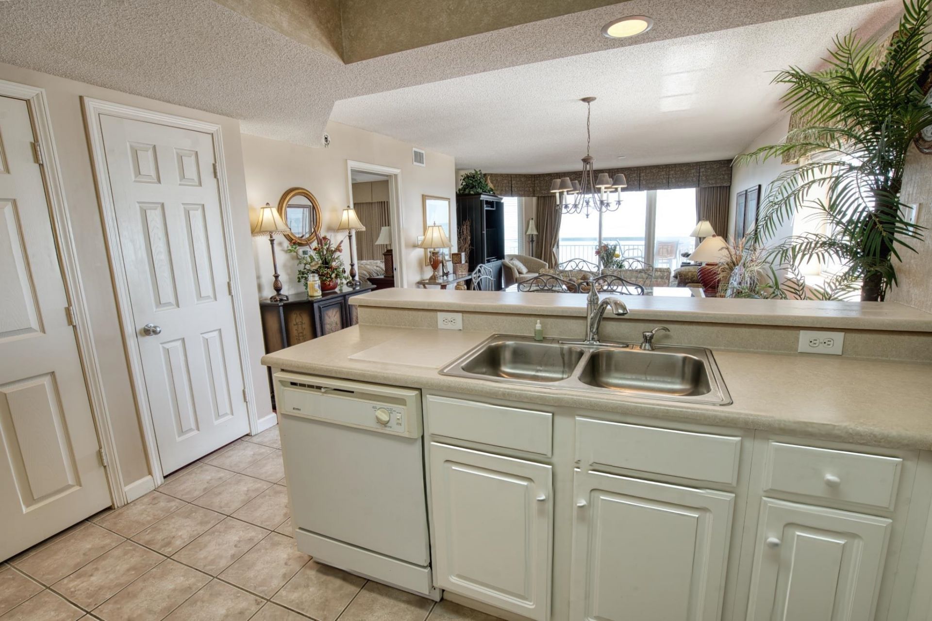 1003 S Ocean Blvd. Photo 85