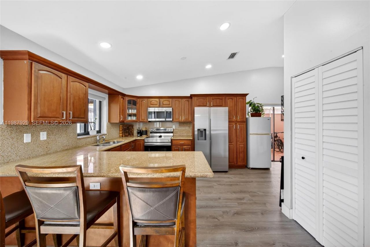 14446 SW 96th Ter, Miami, FL 33186 Photo