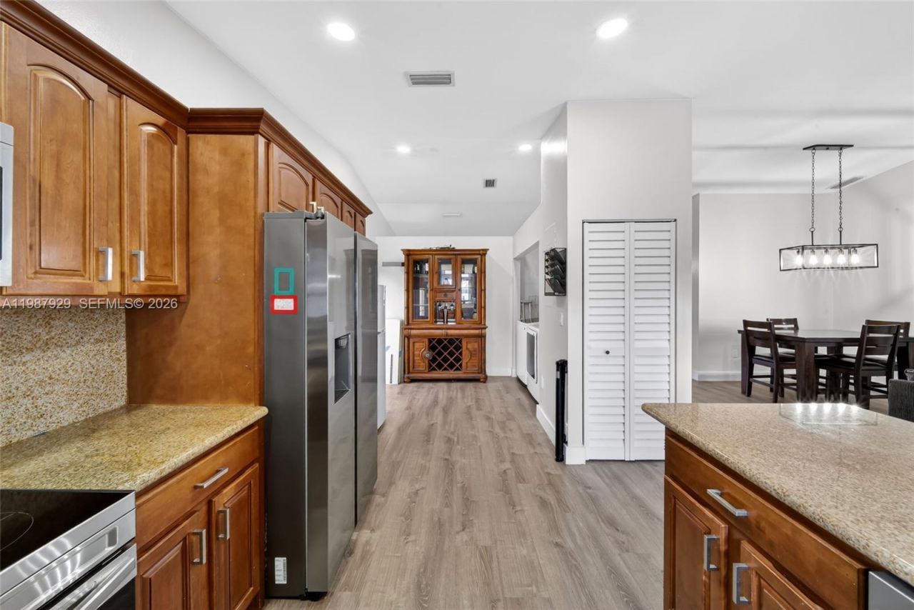 14446 SW 96th Ter, Miami, FL 33186 Photo