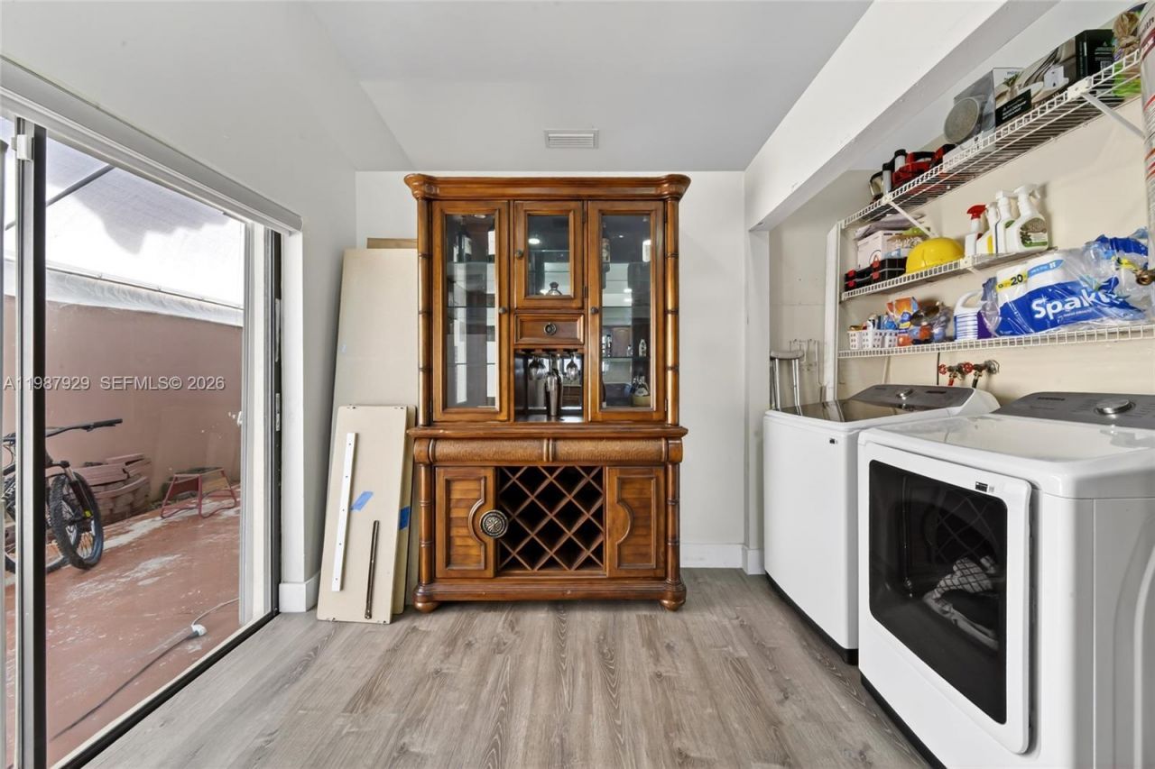 14446 SW 96th Ter, Miami, FL 33186 Photo