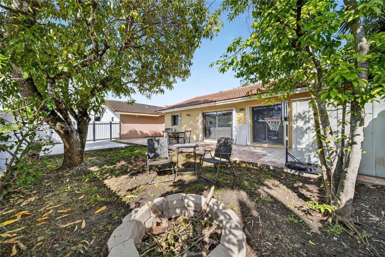 14446 SW 96th Ter, Miami, FL 33186 Photo