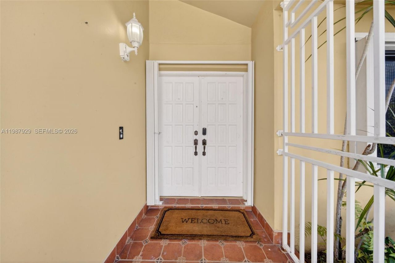 14446 SW 96th Ter, Miami, FL 33186 Photo