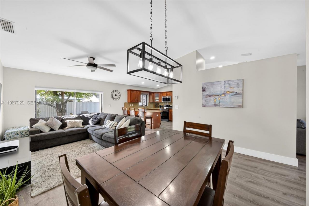 14446 SW 96th Ter, Miami, FL 33186 Photo