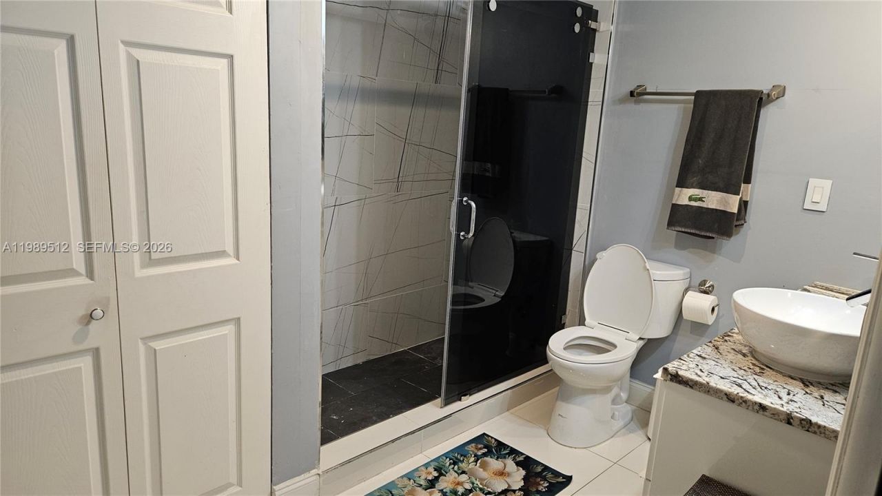 11111 Biscayne Blvd, Unit 3F, Miami, FL 33181 Photo