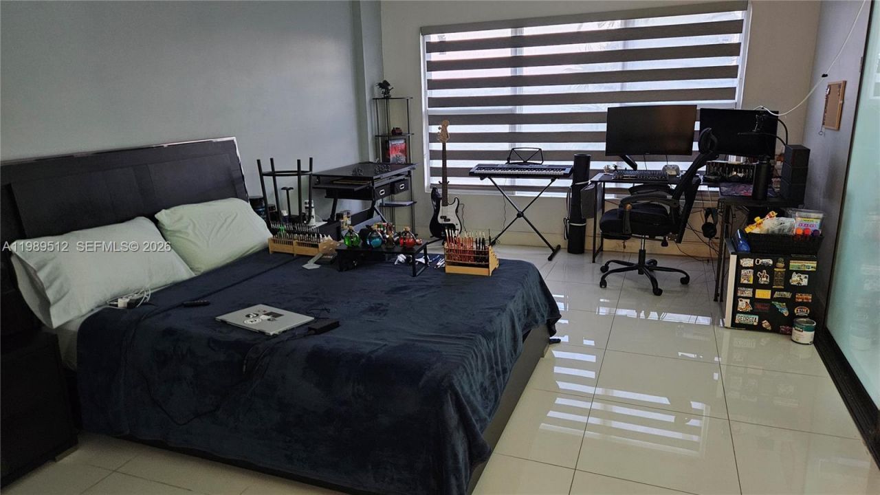 11111 Biscayne Blvd, Unit 3F, Miami, FL 33181 Photo