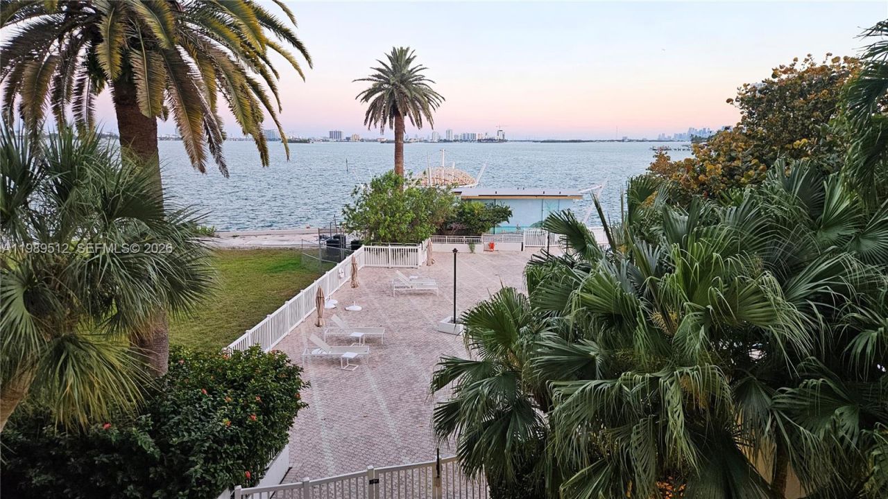 11111 Biscayne Blvd, Unit 3F, Miami, FL 33181 Photo