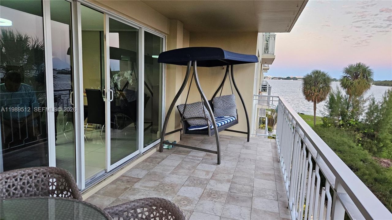 11111 Biscayne Blvd, Unit 3F, Miami, FL 33181 Photo