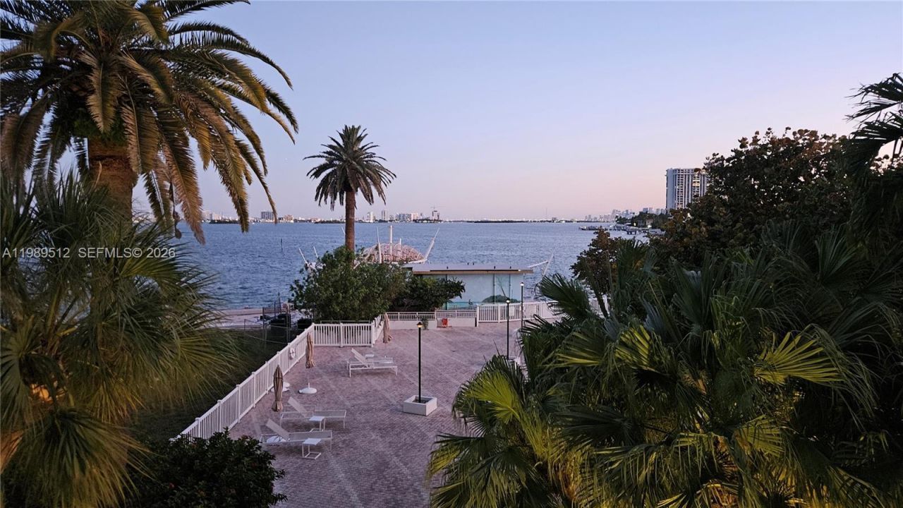 11111 Biscayne Blvd, Unit 3F, Miami, FL 33181 Photo