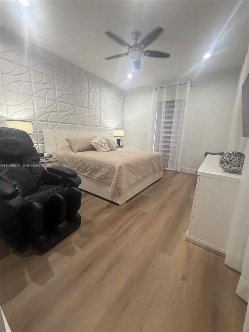 6923 Julia Gardens Dr , Coconut Creek, FL 33073 Photo