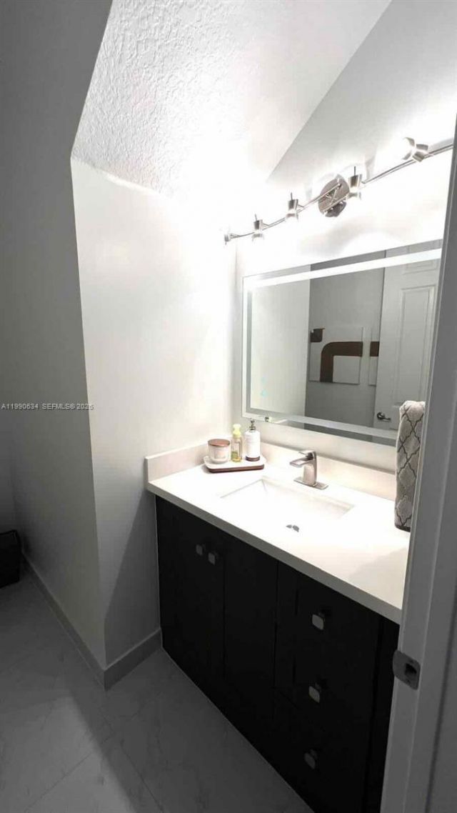 6923 Julia Gardens Dr , Coconut Creek, FL 33073 Photo