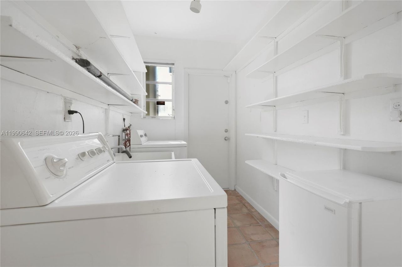 1845 Daytonia Rd , Miami Beach, FL 33141 Photo