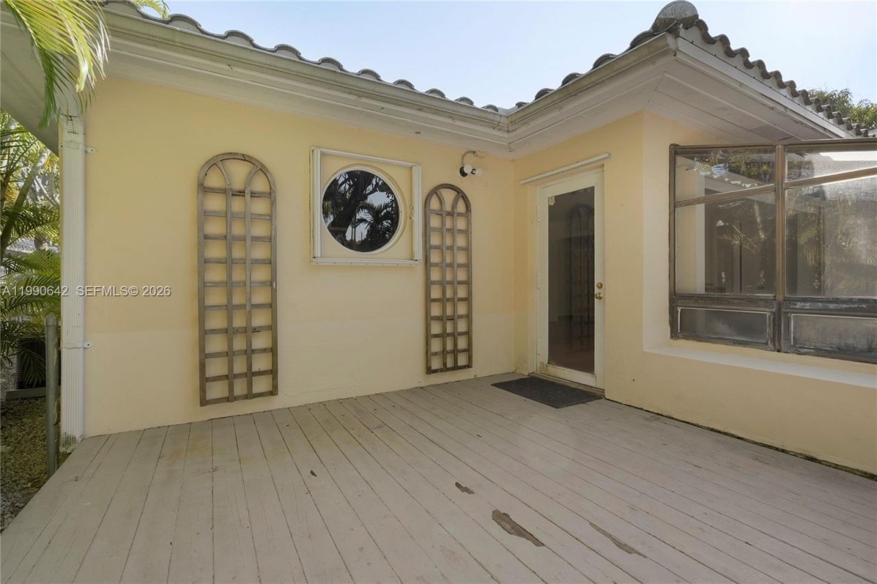 1845 Daytonia Rd , Miami Beach, FL 33141 Photo