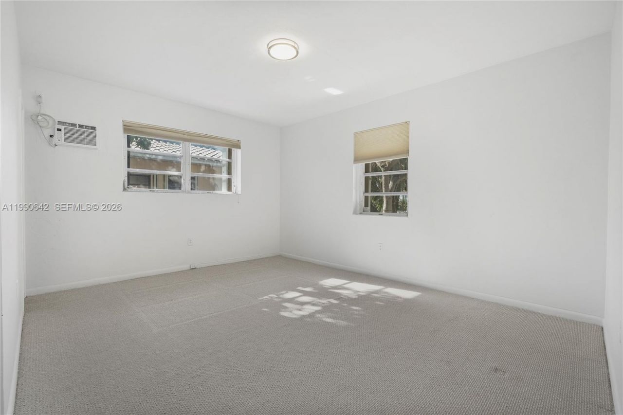 1845 Daytonia Rd , Miami Beach, FL 33141 Photo