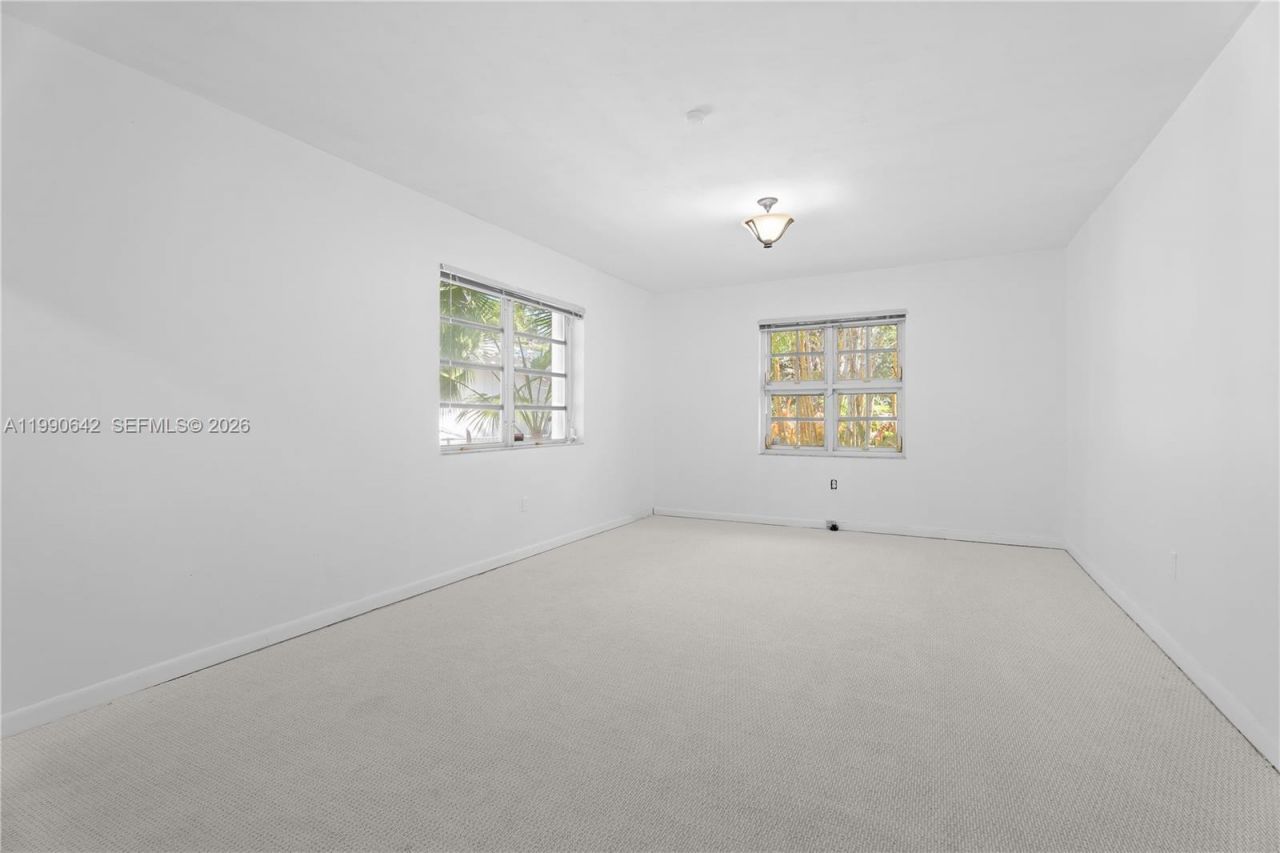 1845 Daytonia Rd, Miami Beach, FL 33141 Photo