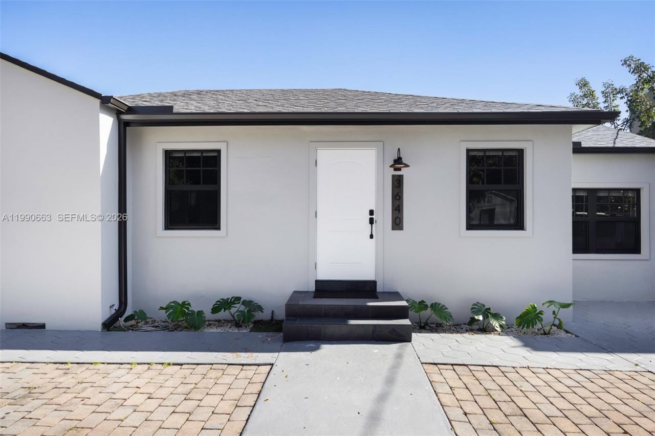 3640 SW 13th St , Miami, FL 33145 Photo
