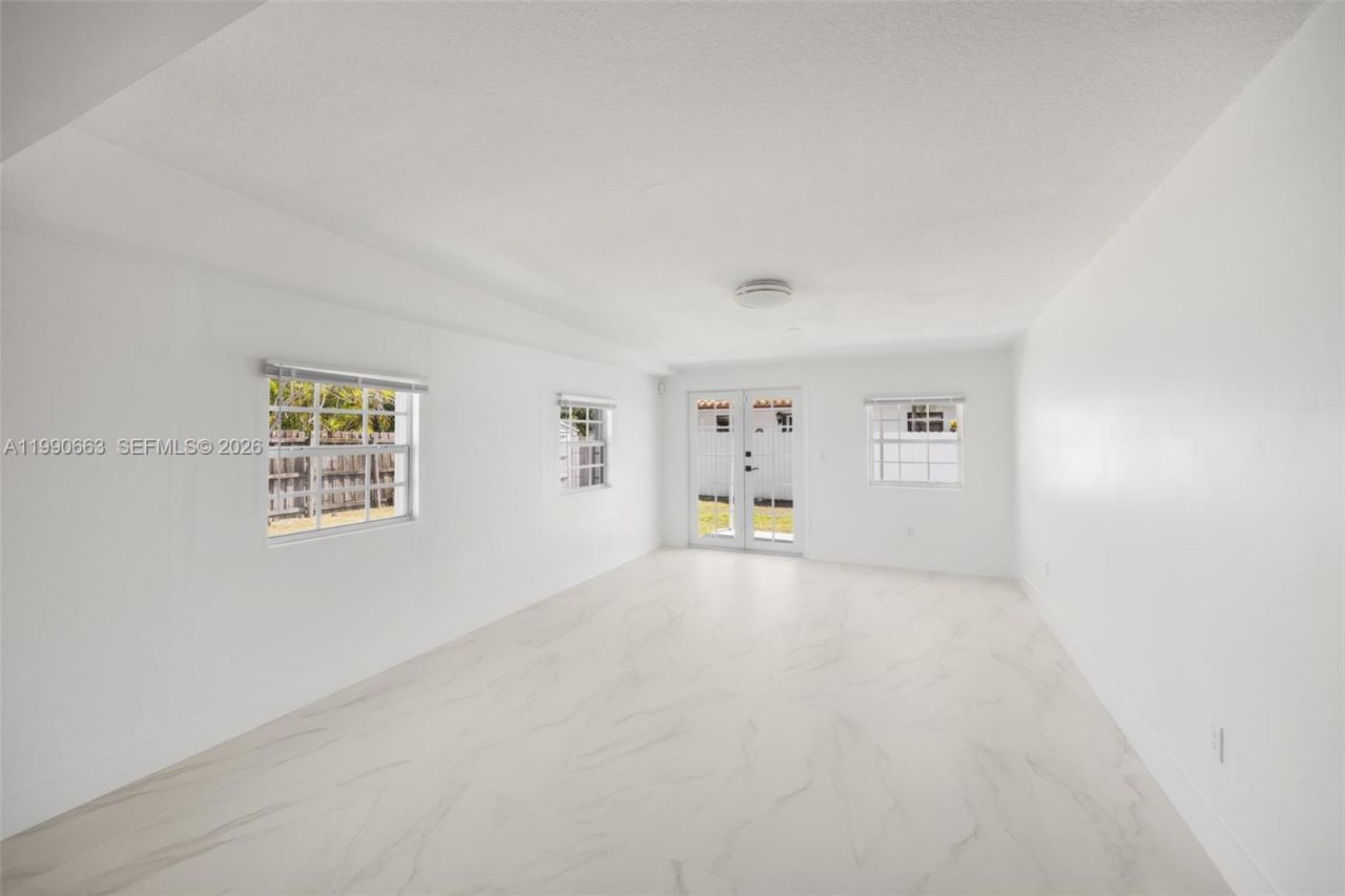 3640 SW 13th St , Miami, FL 33145 Photo