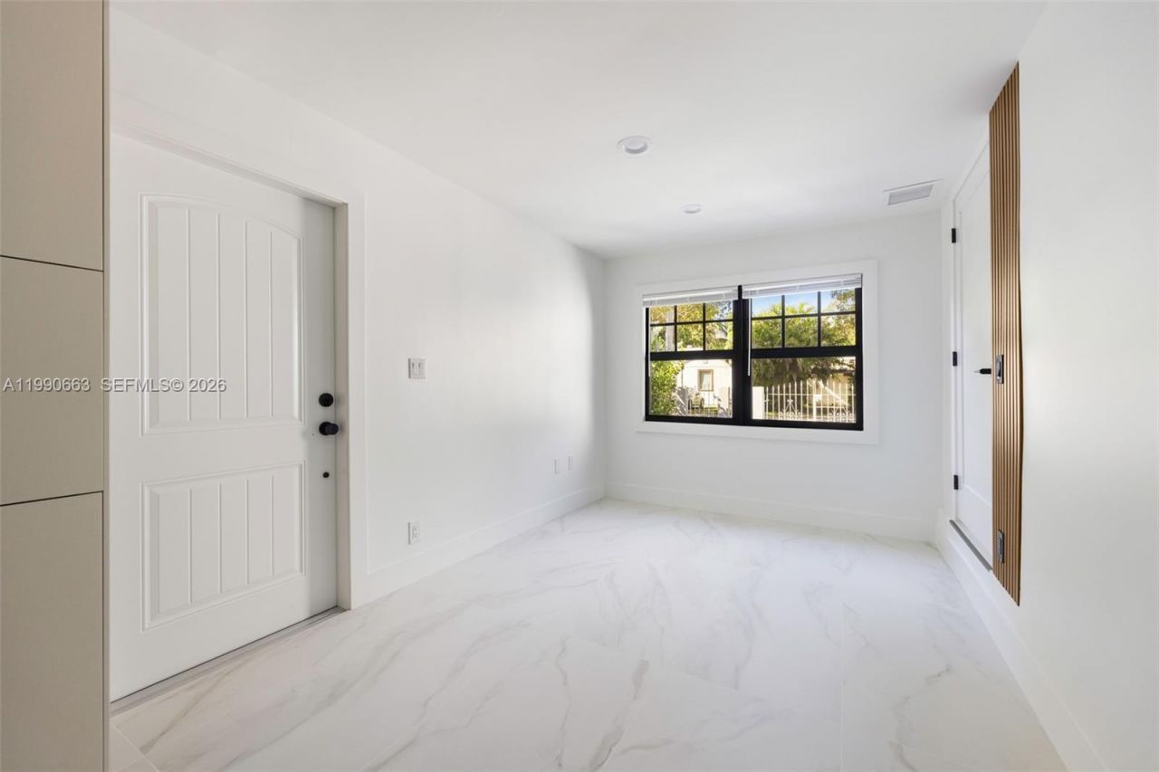 3640 SW 13th St , Miami, FL 33145 Photo